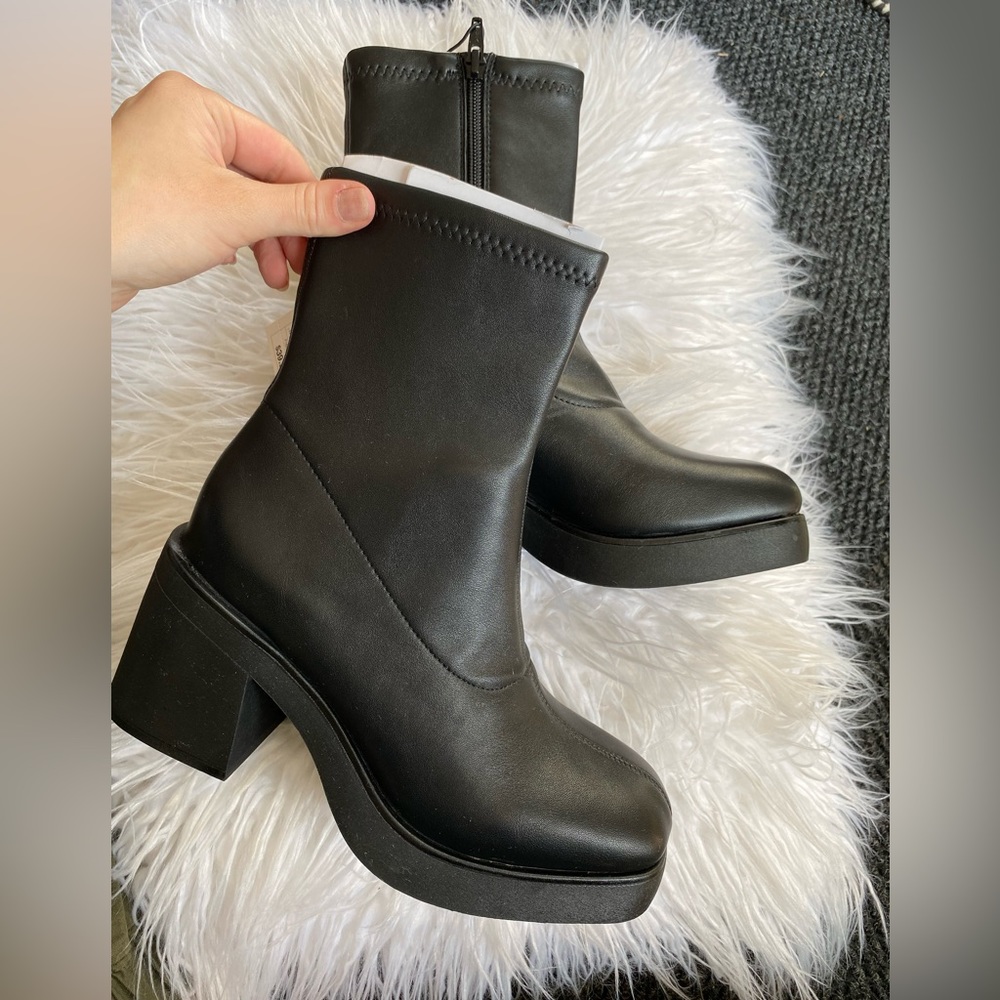 Chunky Black 90s Style Booties